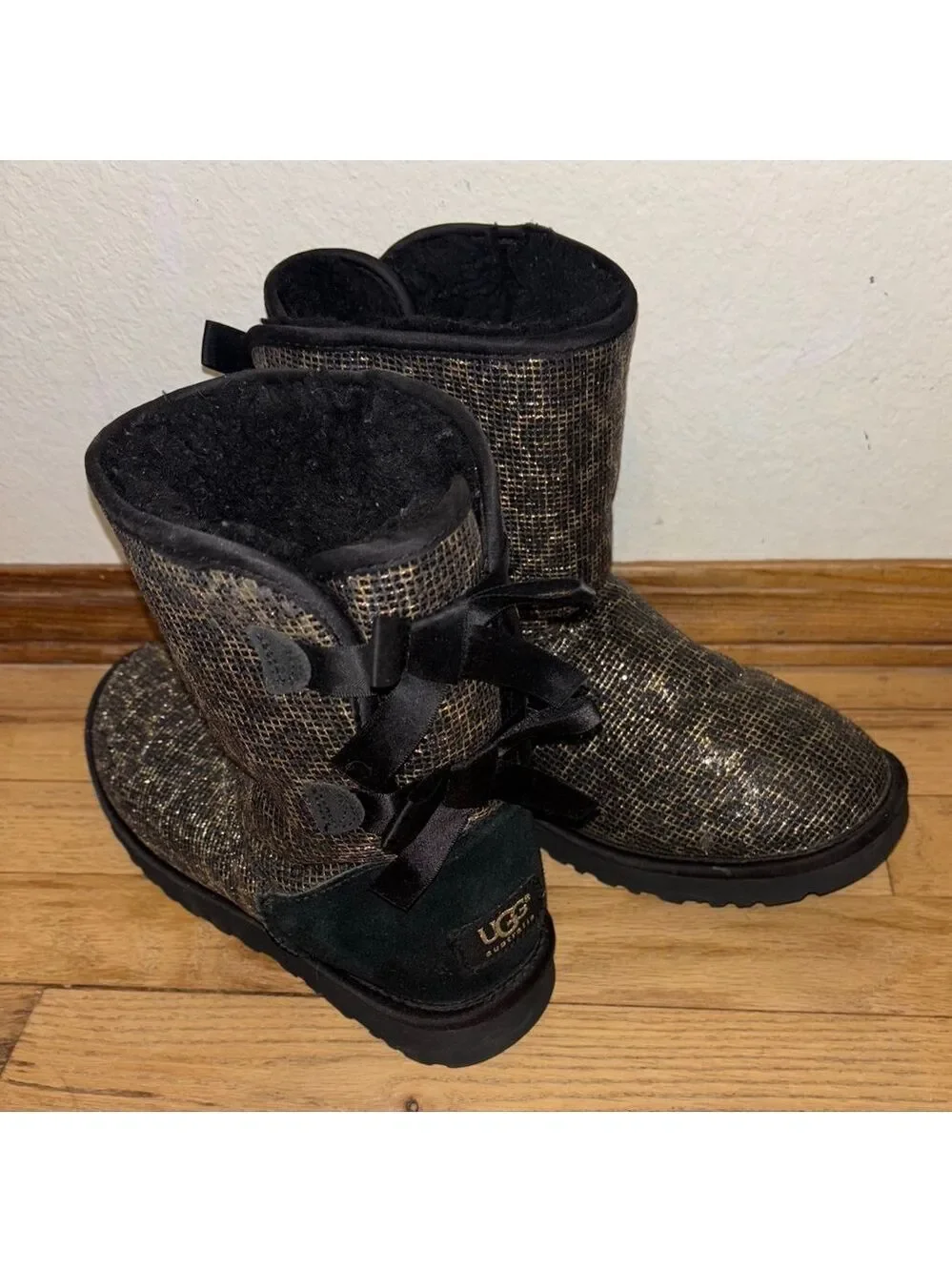 UGG bailey bow